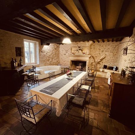Вилла Refuge De Perreau Saint-Michel-de-Montaigne Экстерьер фото
