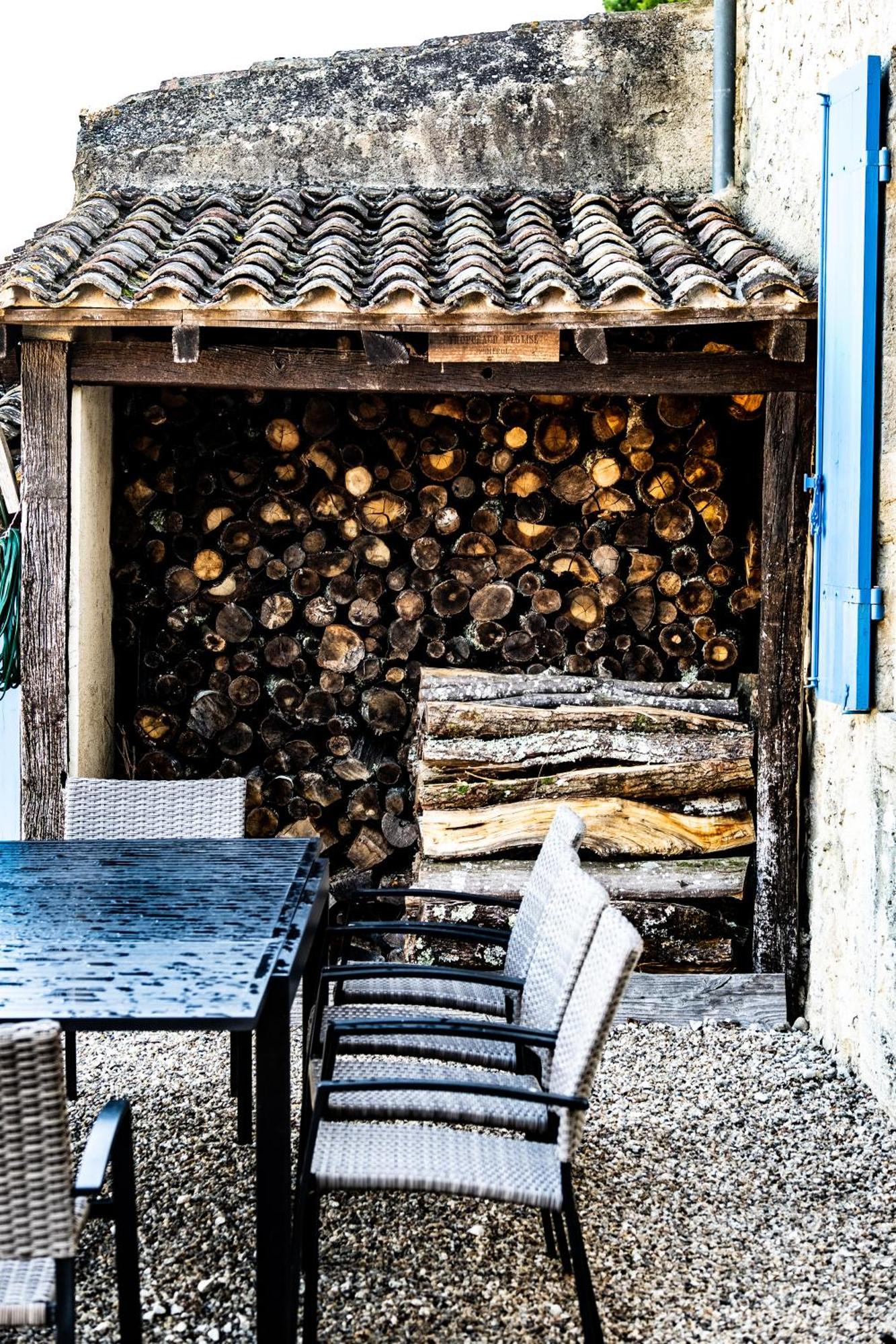 Вилла Refuge De Perreau Saint-Michel-de-Montaigne Экстерьер фото