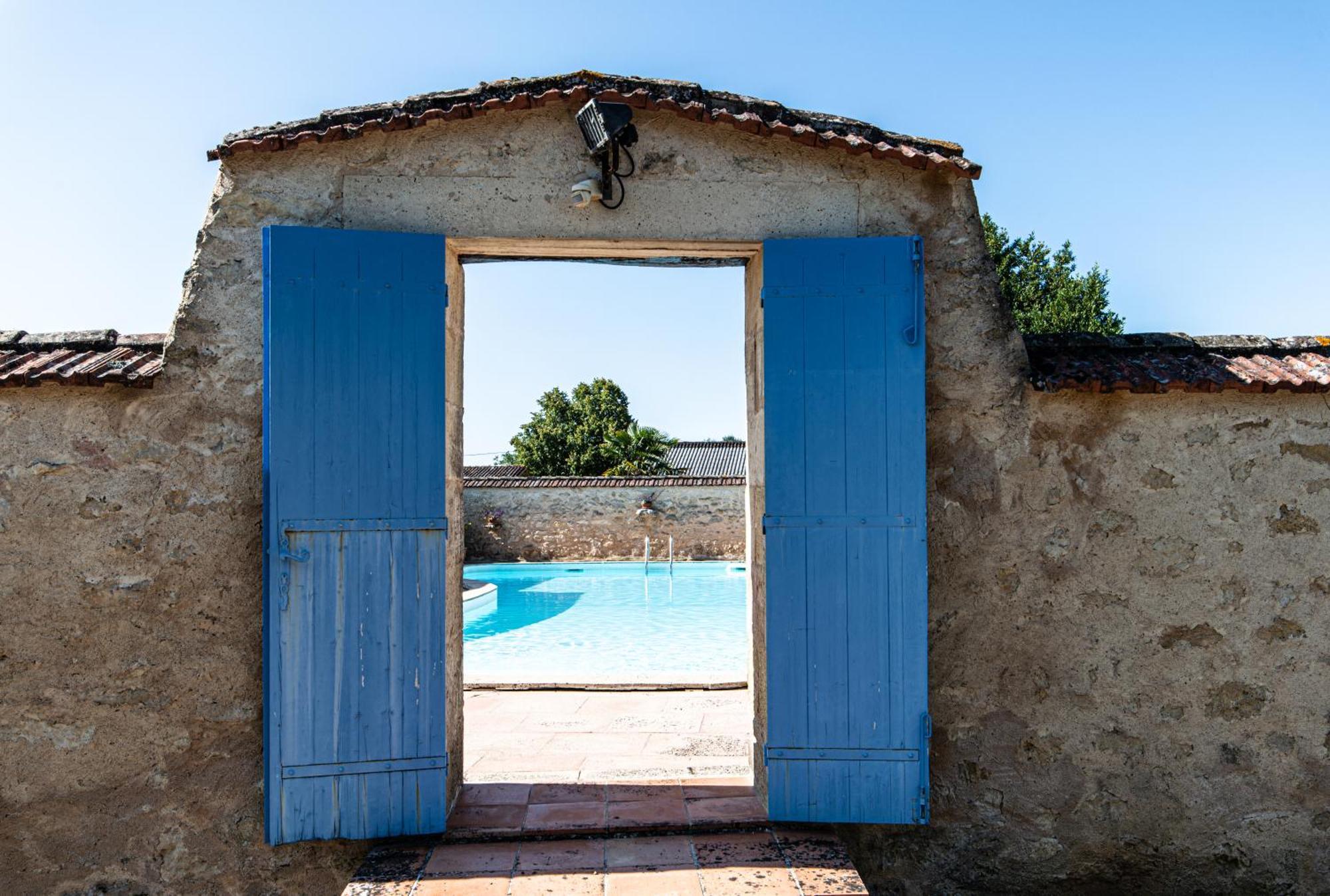 Вилла Refuge De Perreau Saint-Michel-de-Montaigne Экстерьер фото