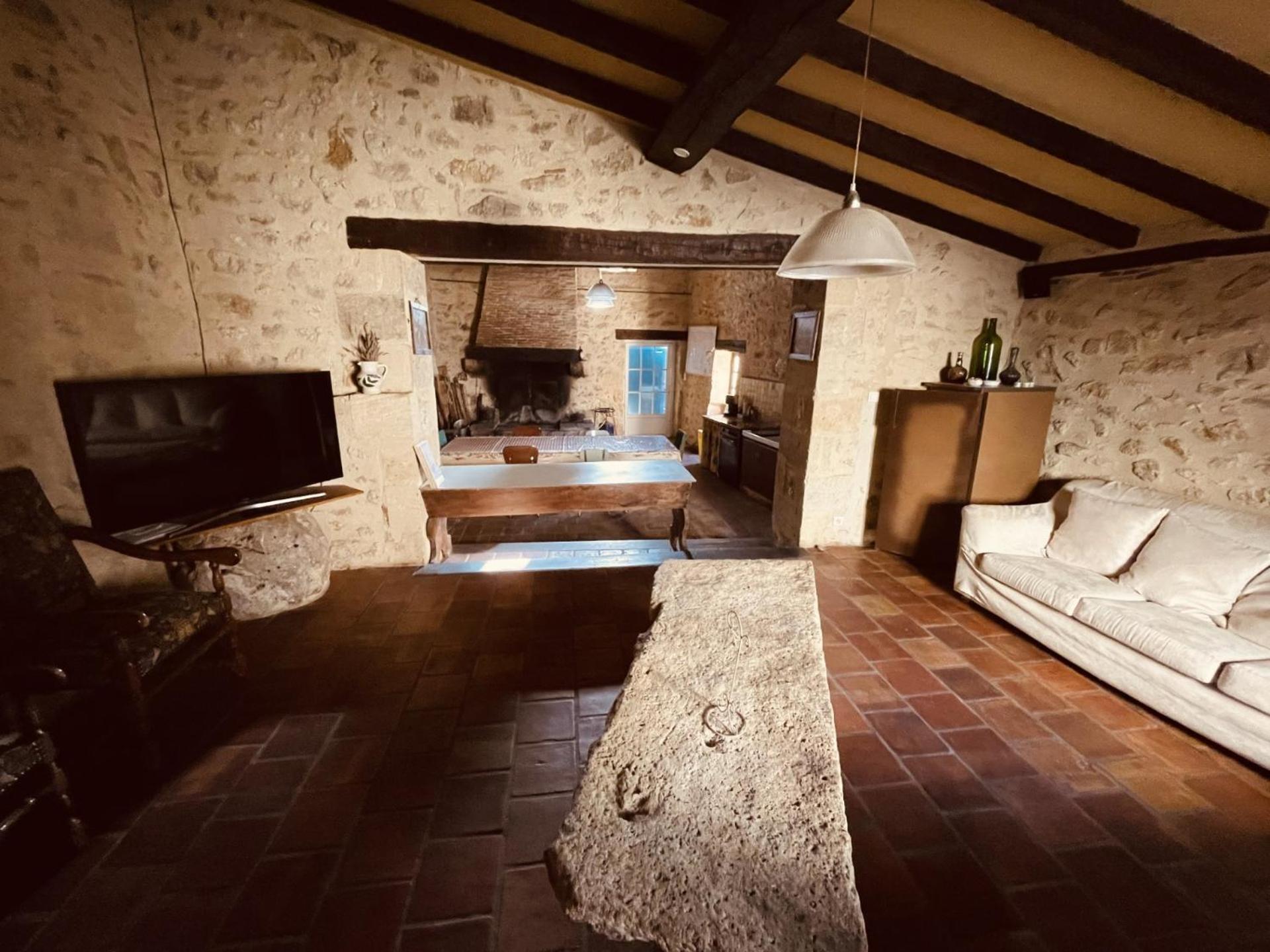 Вилла Refuge De Perreau Saint-Michel-de-Montaigne Экстерьер фото